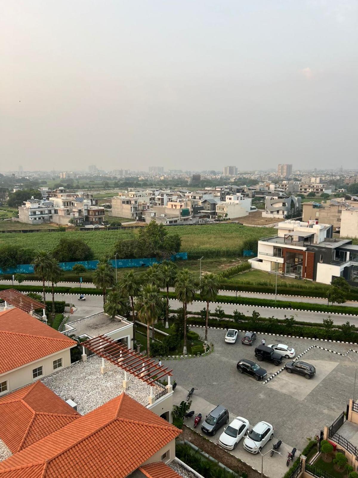 Tulip Heights Appartement Mohali Buitenkant foto